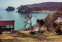 А. Ерехинский - Бухточка и костер